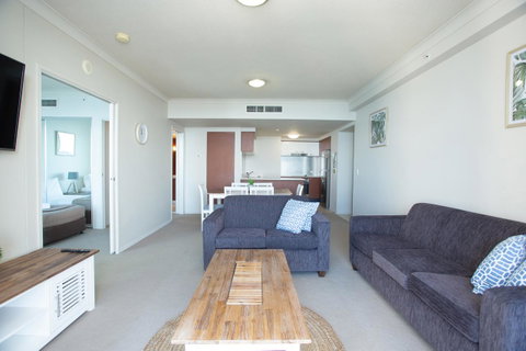 Chevron Renaissance - Private Apartments - Accommodation Mermaid Beach 12