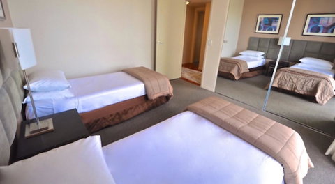 Chevron Renaissance - Private Apartments - Accommodation Mermaid Beach 44