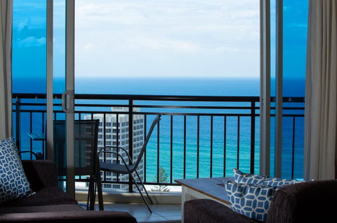 Chevron Renaissance - Private Apartments - Accommodation Mermaid Beach 10