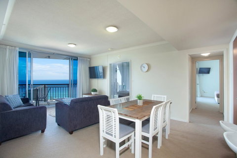 Chevron Renaissance - Private Apartments - Accommodation Mermaid Beach 13