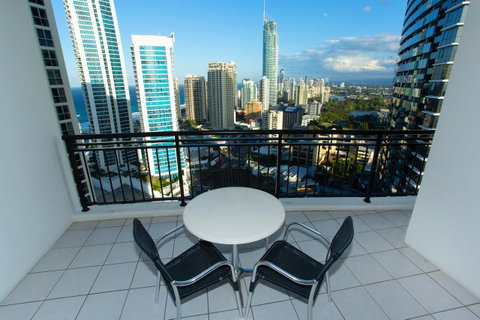 Chevron Renaissance - Private Apartments - Accommodation Mermaid Beach 35