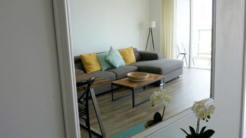 Chevron Renaissance - Private Apartments - Accommodation Mermaid Beach 38