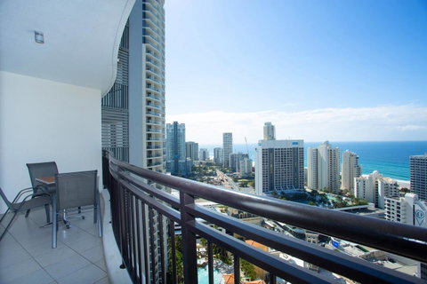 Chevron Renaissance - Private Apartments - Accommodation Mermaid Beach 17
