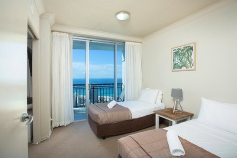 Chevron Renaissance - Private Apartments - Accommodation Mermaid Beach 16