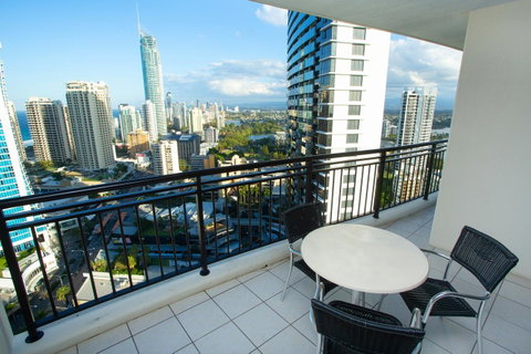 Chevron Renaissance - Private Apartments - Accommodation Mermaid Beach 31