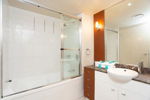 Chevron Renaissance - Private Apartments - Accommodation Mermaid Beach 14