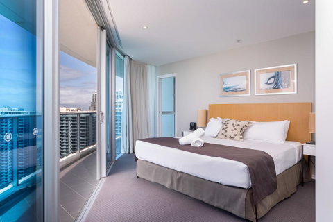 Holiday Holiday H-Residences Apartments - Accommodation Mermaid Beach 14
