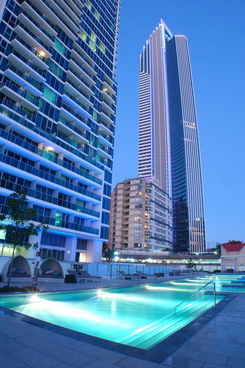 Holiday Holiday H-Residences Apartments - Accommodation Mermaid Beach 3