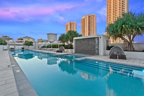 Holiday Holiday H-Residences Apartments - Accommodation Mermaid Beach 5