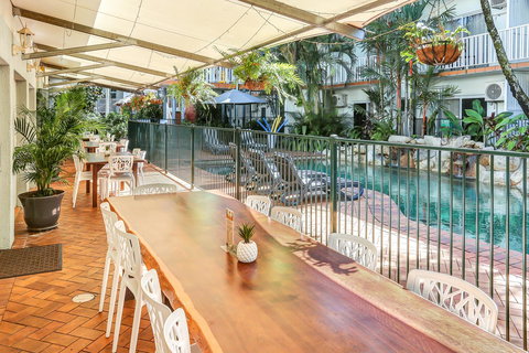 Coral Tree Inn - Accommodation Mermaid Beach 22
