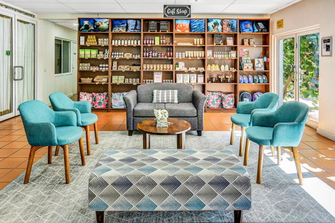 Coral Tree Inn - Accommodation Mermaid Beach 7