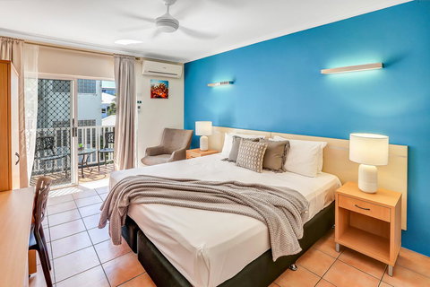 Coral Tree Inn - Accommodation Mermaid Beach 0