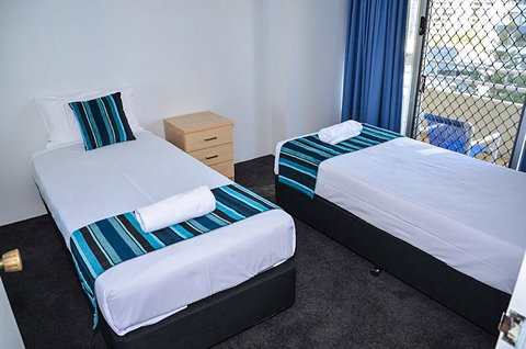 Zenith Ocean Front Apartments - Accommodation Mermaid Beach 14