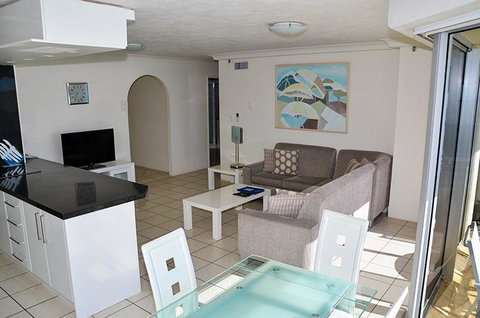 Zenith Ocean Front Apartments - Accommodation Mermaid Beach 25