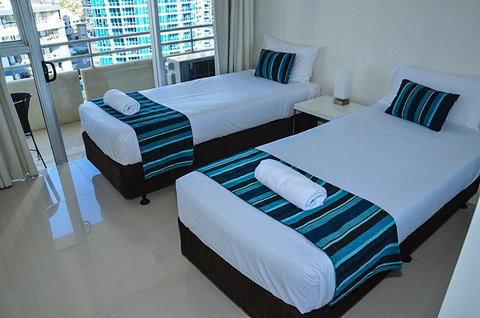 Zenith Ocean Front Apartments - Accommodation Mermaid Beach 35