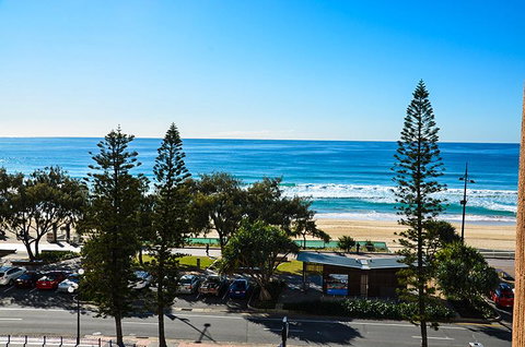 Zenith Ocean Front Apartments - Accommodation Mermaid Beach 31