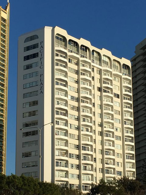 Pacific Plaza Apartments - Accommodation Mermaid Beach 1