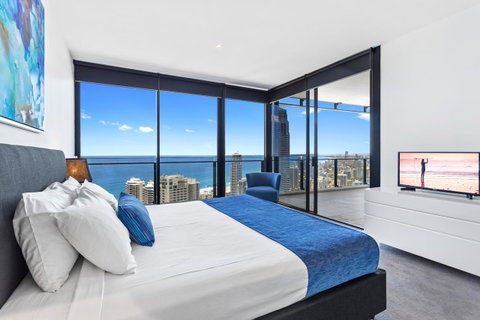Holiday Holiday Circle On Cavill Apartments - Accommodation Mermaid Beach 41