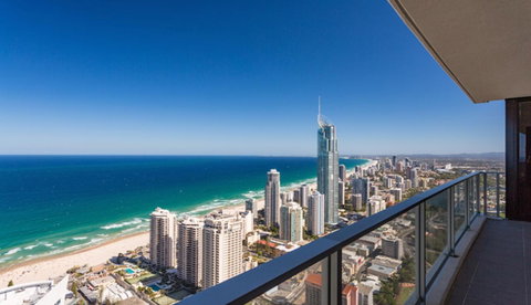 Holiday Holiday Circle On Cavill Apartments - Accommodation Mermaid Beach 37