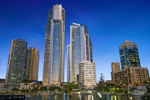 Holiday Holiday Circle On Cavill Apartments - Accommodation Mermaid Beach 0