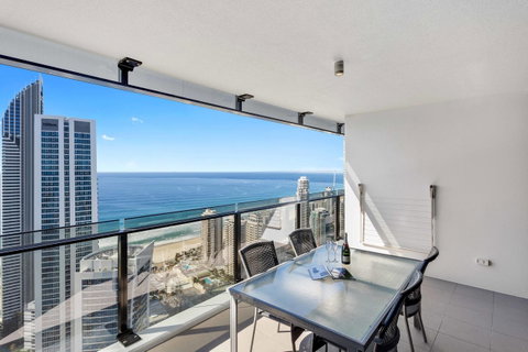 Holiday Holiday Circle On Cavill Apartments - Accommodation Mermaid Beach 26