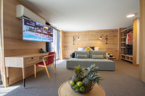 The Island Gold Coast - Accommodation Mermaid Beach 16