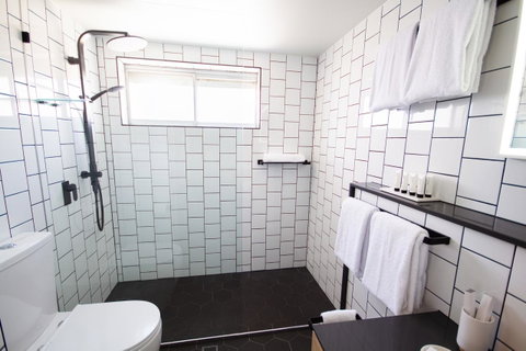 The Island Gold Coast - Accommodation Mermaid Beach 3