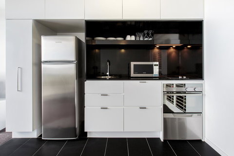Code Apartments - Accommodation Mermaid Beach 37