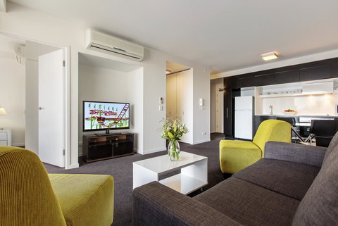 Code Apartments - Accommodation Mermaid Beach 5