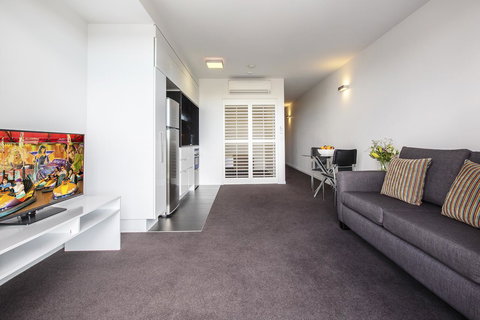 Code Apartments - Accommodation Mermaid Beach 43