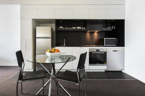 Code Apartments - Accommodation Mermaid Beach 3