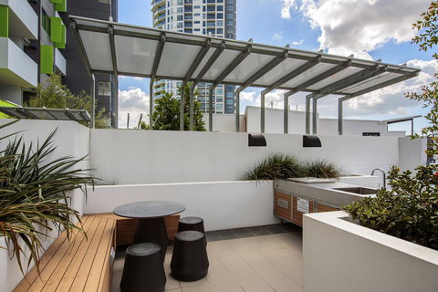 Code Apartments - Accommodation Mermaid Beach 18