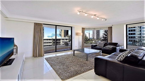 Excluza - Accommodation Mermaid Beach 0