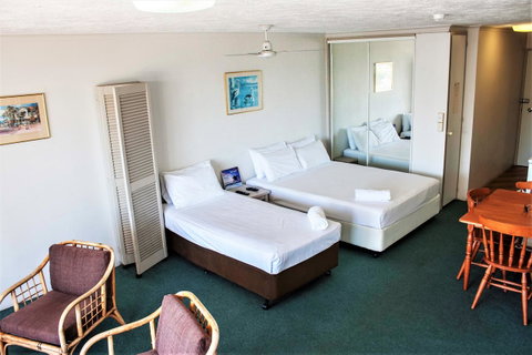Equinox Resort - Accommodation Mermaid Beach 13