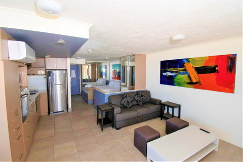 Equinox Resort - Accommodation Mermaid Beach 5