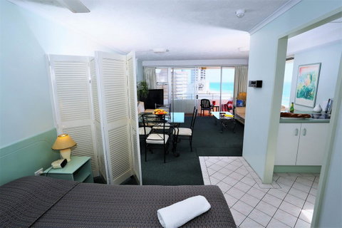 Equinox Resort - Accommodation Mermaid Beach 16