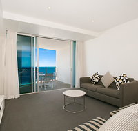 Number 1 H Luxury Residence - Netflix WiFi  More - Accommodation Mermaid Beach