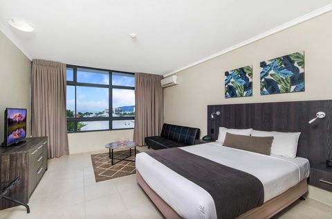 Sunshine Tower Hotel - Accommodation Mermaid Beach 5