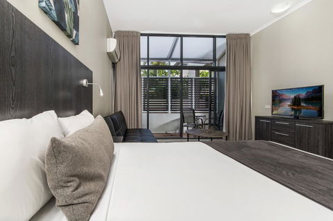 Sunshine Tower Hotel - Accommodation Mermaid Beach 18