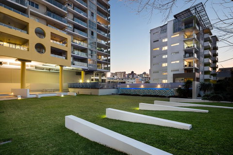 Oxygen Apartments - Accommodation Mermaid Beach 31