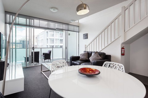 Oxygen Apartments - Accommodation Mermaid Beach 13