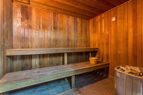 Oxygen Apartments - Accommodation Mermaid Beach 9