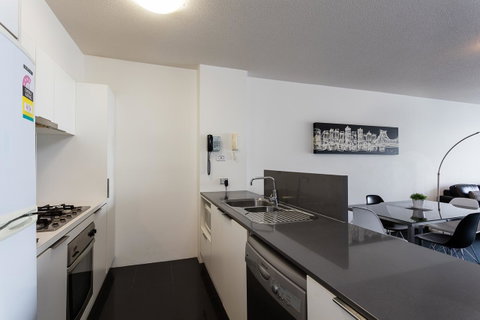 Oxygen Apartments - Accommodation Mermaid Beach 11