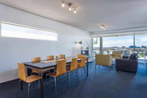 Oxygen Apartments - Accommodation Mermaid Beach 6
