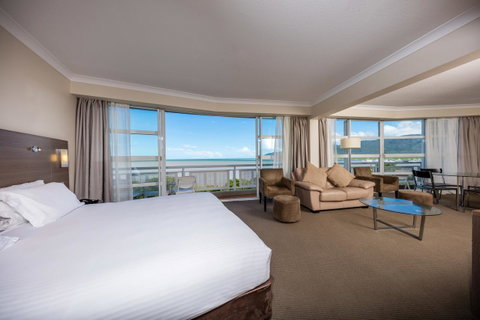 DoubleTree By Hilton Cairns - Accommodation Mermaid Beach 31