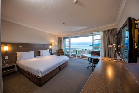 DoubleTree By Hilton Cairns - Accommodation Mermaid Beach 15