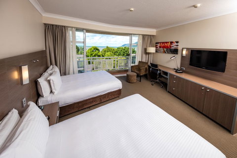 DoubleTree By Hilton Cairns - Accommodation Mermaid Beach 23