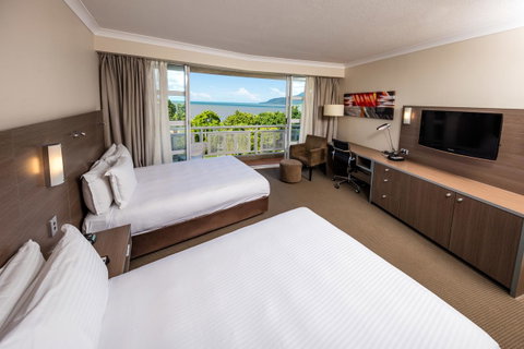 DoubleTree By Hilton Cairns - Accommodation Mermaid Beach 28