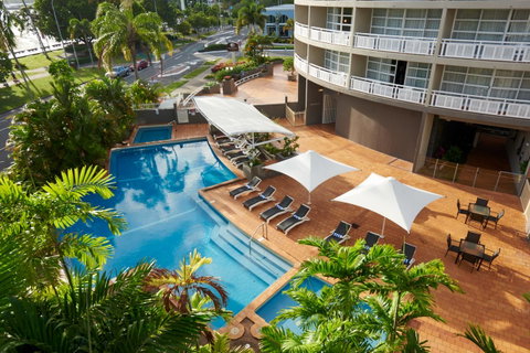 DoubleTree By Hilton Cairns - Accommodation Mermaid Beach 2
