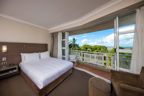 DoubleTree By Hilton Cairns - Accommodation Mermaid Beach 27